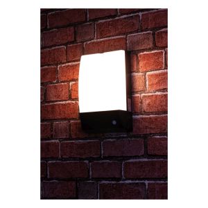 Luxform Lighting 230V Dantzig Dusk Till Dawn Photocell Bulk Head Light #2